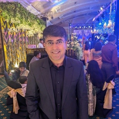 Headshot of Deep Saraf