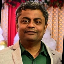 Headshot of Neeraj Gandhi