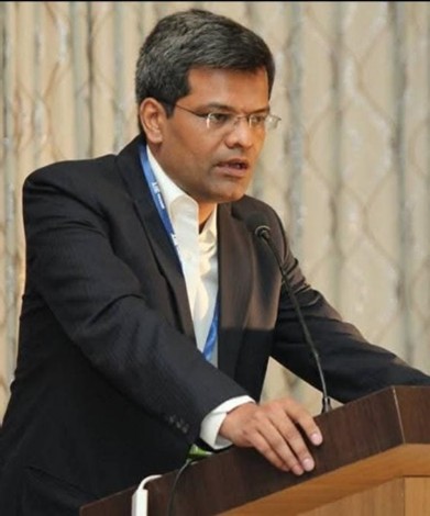 Headshot of Rajesh Rathi